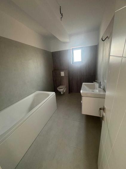 Casă cu 4 camere cu Teren 120 Mp în Ștefănești