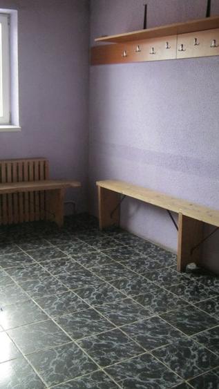 Casă individuală cu 10 camere cu Teren 500 Mp în Central