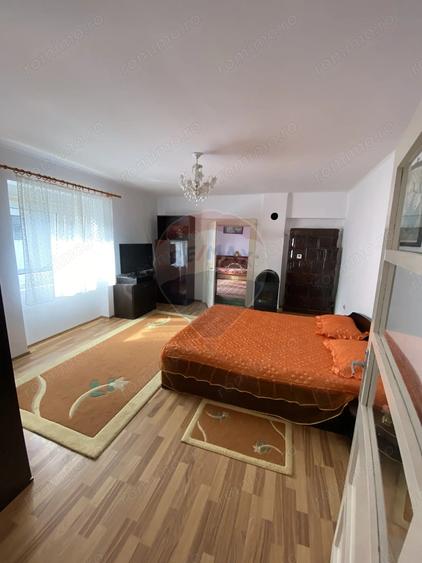 Casă cu 4 camere cu Teren 937 Mp în Ațel