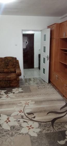 Garsonieră decomandată în Exterior Vest