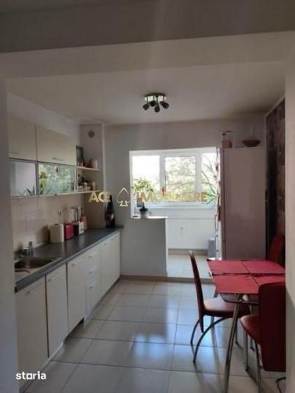 Apartament cu 3 camere, mobilat în Pantelimon