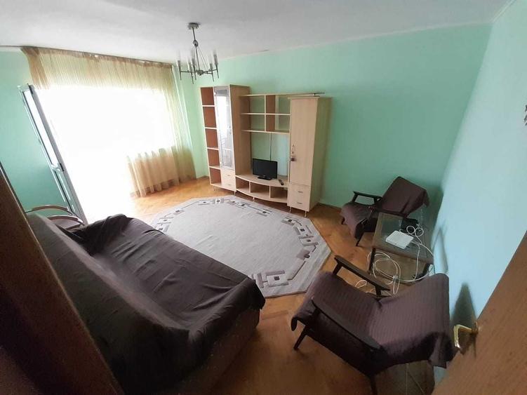 Apartament cu 2 camere decomandat în Trivale