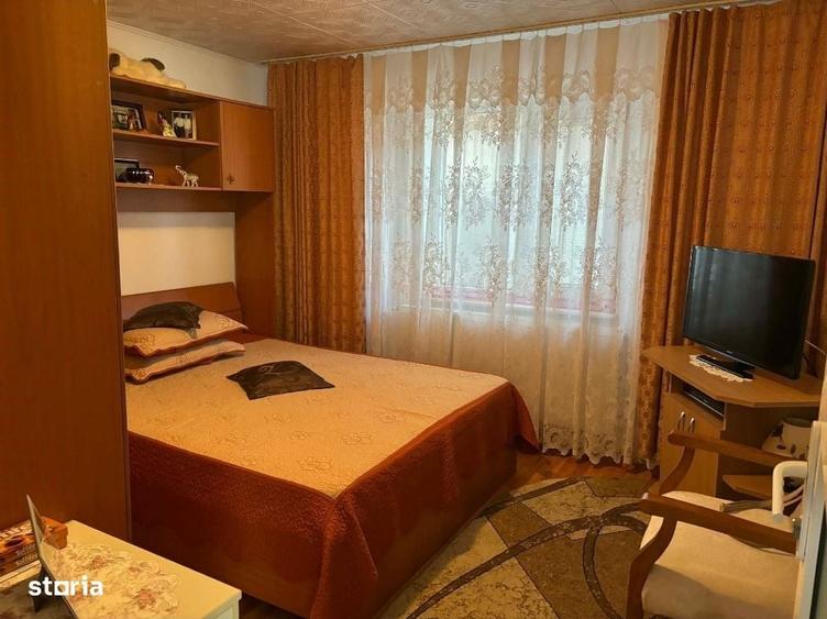 Casă cu 3 camere cu Teren 220 Mp în Central