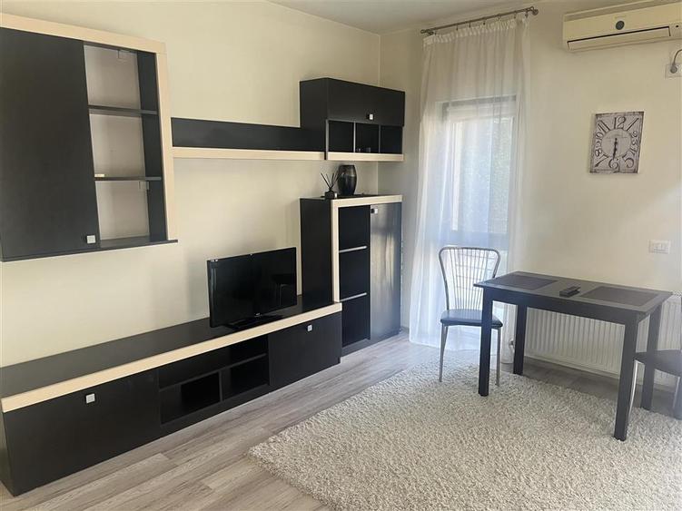 Apartament cu 2 camere decomandat, mobilat în Ștefan cel Mare — fotografia 3