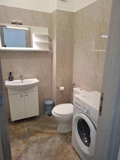 Apartament cu 2 camere decomandat în Roșu