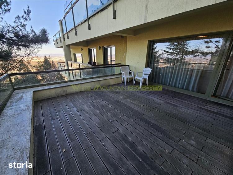 Apartament cu 2 camere, mobilat în Schei