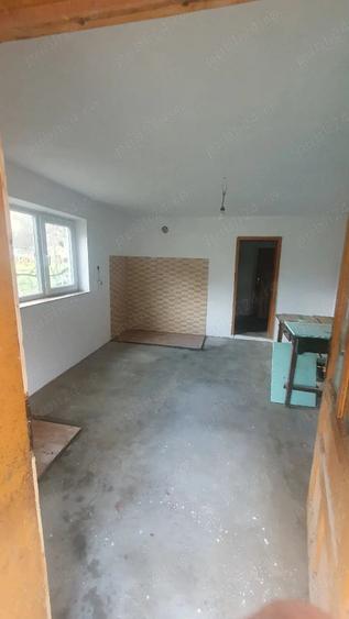 Casă cu Teren 3000 Mp în Dăbâca