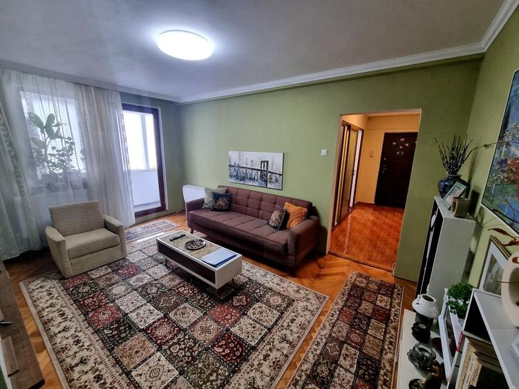 Ferdinand consulatul Turc- apartament 3 camere 80 mp renovat cu gaze - 1