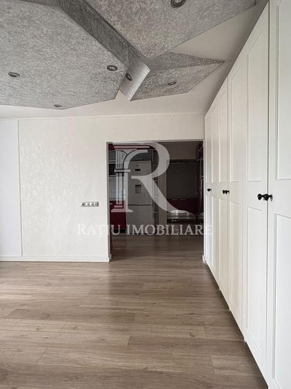 Apartament cu 3 camere semidecomandat, mobilat în Iosia
