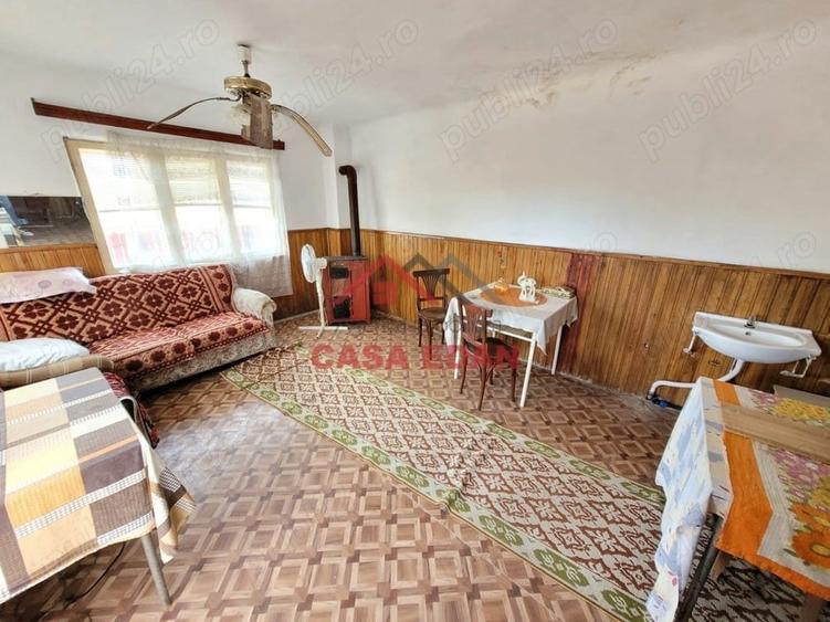 Casă cu 4 camere cu Teren 547 Mp în Măgureni