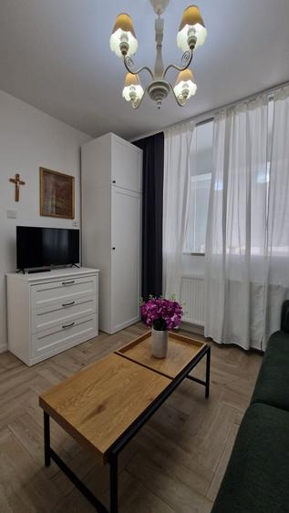 Apartament cu 2 camere semidecomandat în Ultracentral