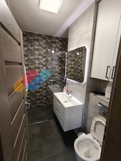 Apartament 3 camere, smart home, 80mp , terasa 8,2  mp, Centru - 8