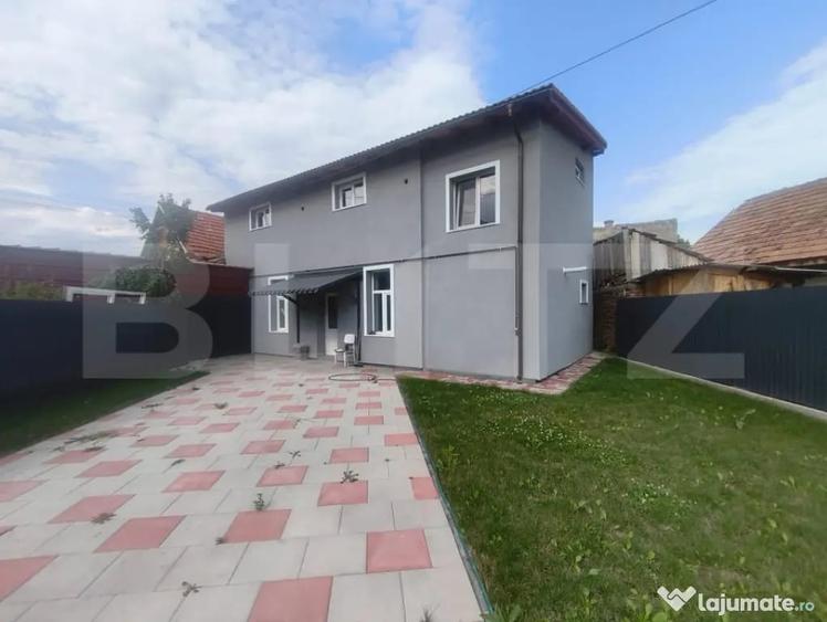 Casă cu 4 camere cu Teren 350 Mp în Central