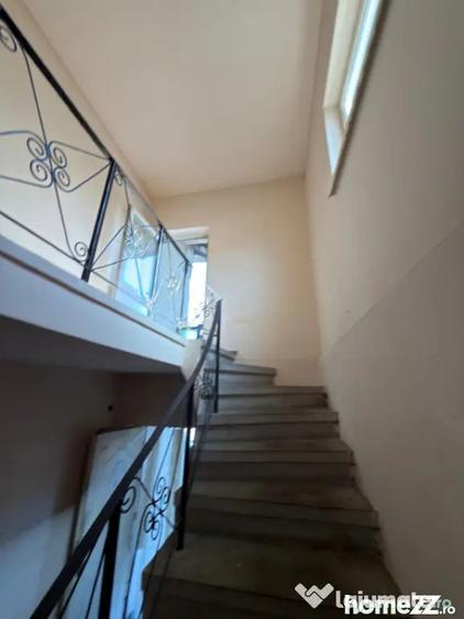 Casă cu 4 camere cu Teren 200 Mp în Central