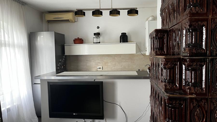 Casă cu 3 camere în Central