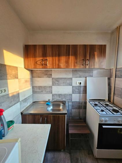 Garsonieră decomandată în Micălaca