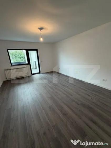 Vila de lux , 272 mp construiti , 800 mp teren , zona rezide - 17