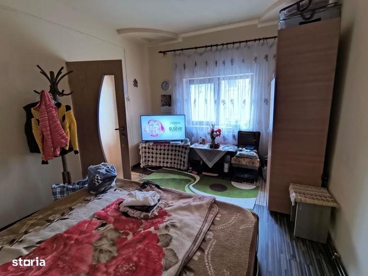 Apartament cu 3 camere decomandat în Peninsula