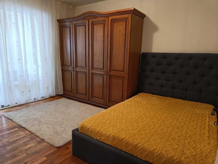 Apartament cu 2 camere decomandat în Florești