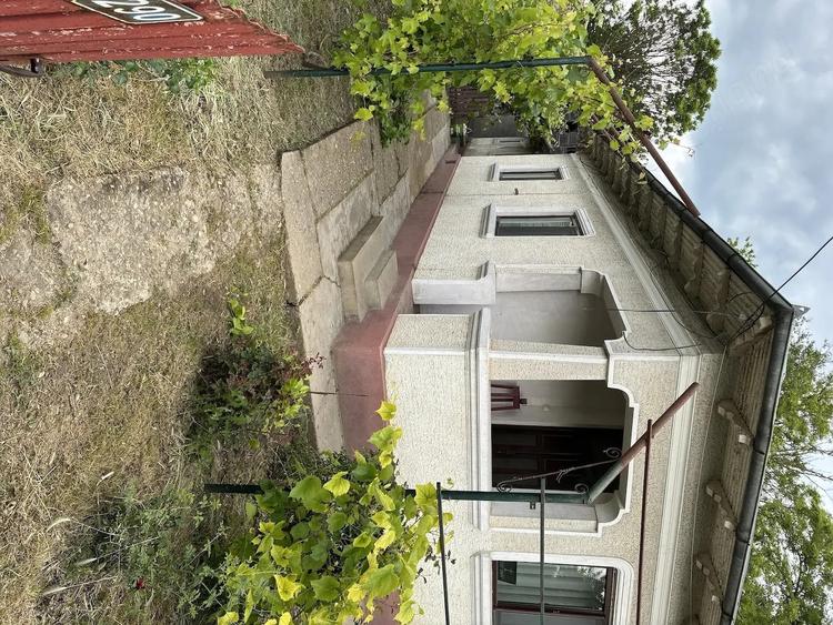Casă cu Teren 900 Mp în Ciocănești