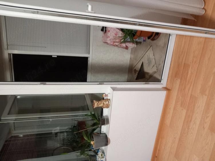 Apartament 2 camere decomandat , zona verde fara trafic auto, la 2 pasi de bulevard.si de b - 4