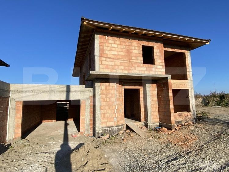 Casă individuală cu 5 camere cu Garaj în Feleacu