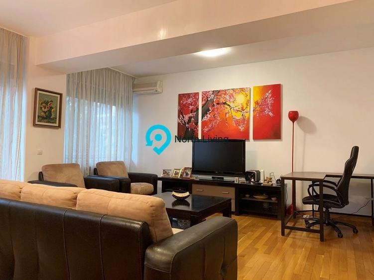 Apartament cu 3 camere semidecomandat, mobilat în Nord-Est