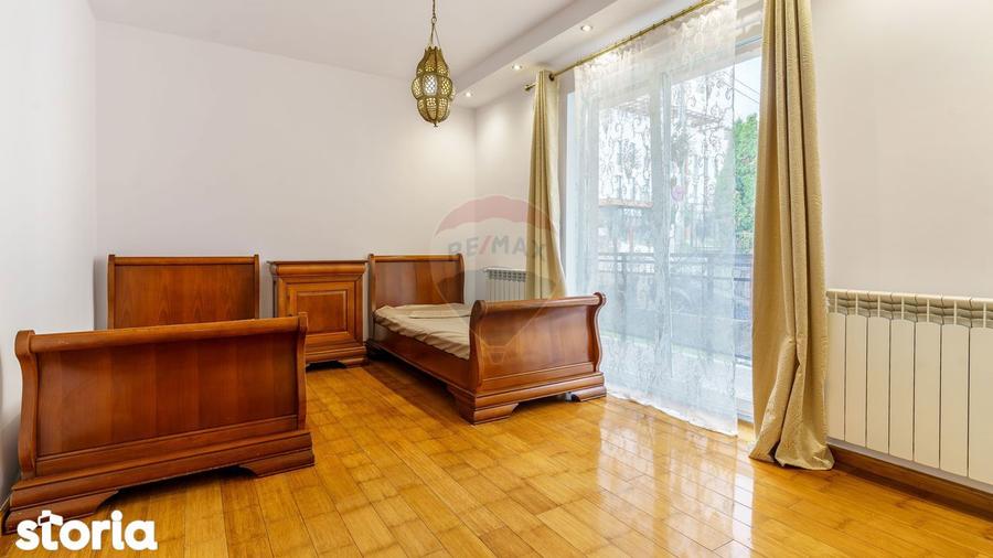 Apartament cu 3 camere, mobilat în Bună Ziua