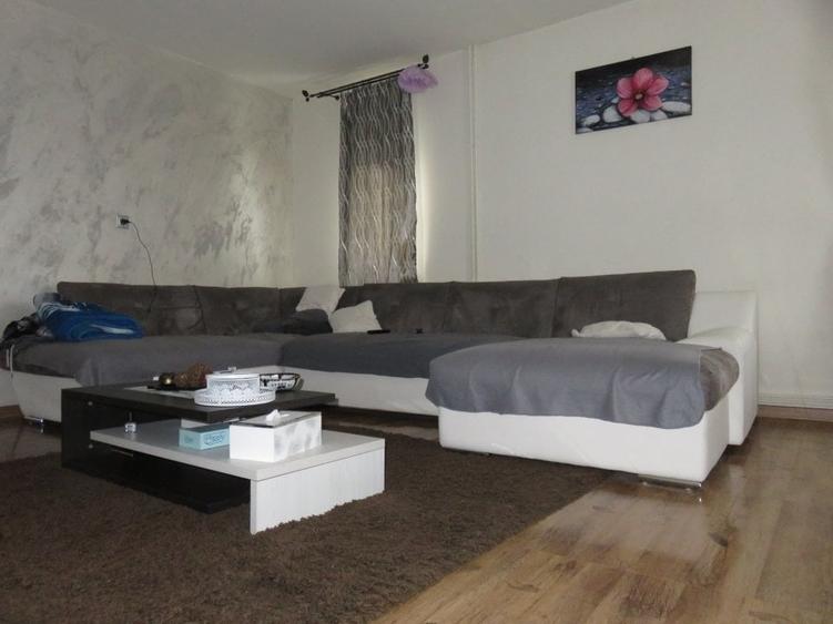 Casă individuală cu 5 camere cu Canalizare în Sânnicoară