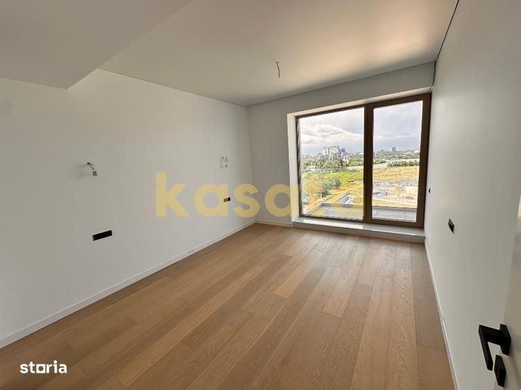 Apartament cu 3 camere în Est