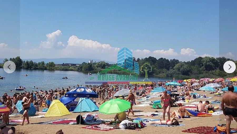 Spațiu comercial, de 400 mp, în Est