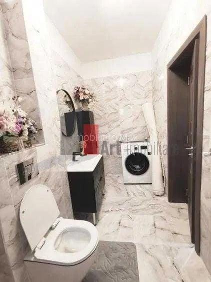 Apartament cu 3 camere decomandat în Politehnica