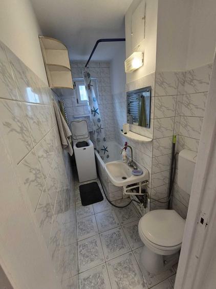 Apartament cu 2 camere semidecomandat în Șagului