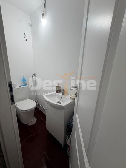 Apartament cu 3 camere decomandat, mobilat în Rahova