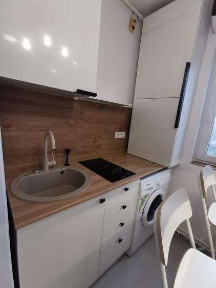 Garsonieră decomandată în Complex Studențesc