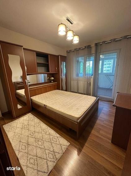 Apartament cu 4 camere în Drumul Taberei