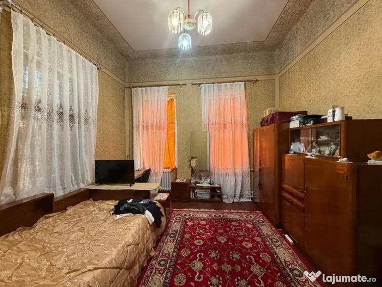 Casă cu 3 camere cu Teren 619 Mp în Central