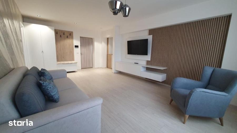 Apartament cu 2 camere decomandat în Central