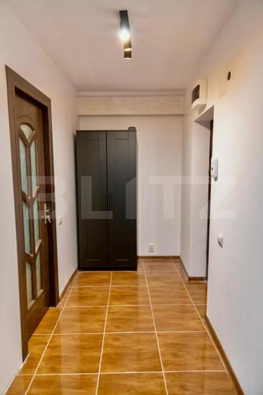 Apartament cu 3 camere decomandat, mobilat în Centrul Civic