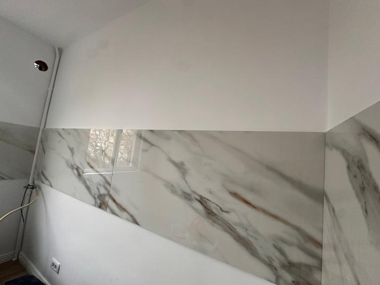 Apartament cu 3 camere semidecomandat în Lacul Tei