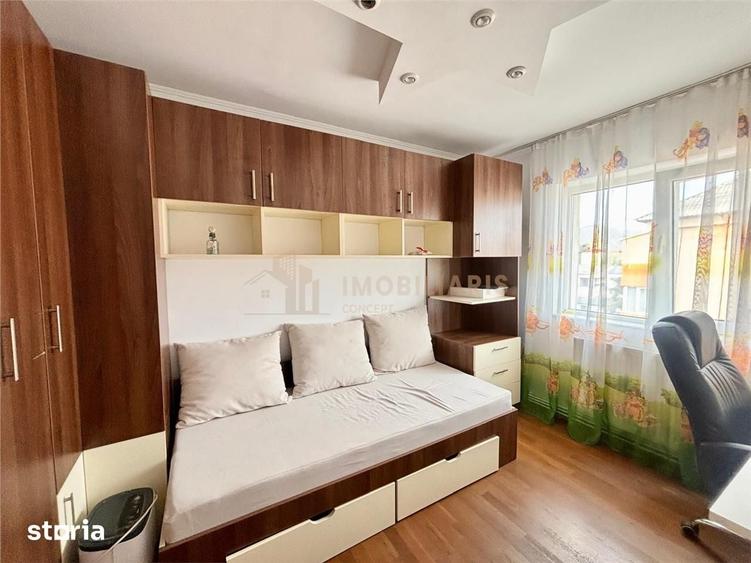 Apartament cu 3 camere în Traian