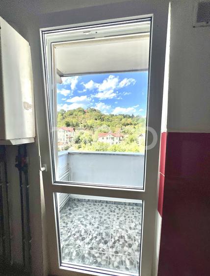 Apartament cu 2 camere zona Grigorescu bloc izolat cu lift si balcon - 6