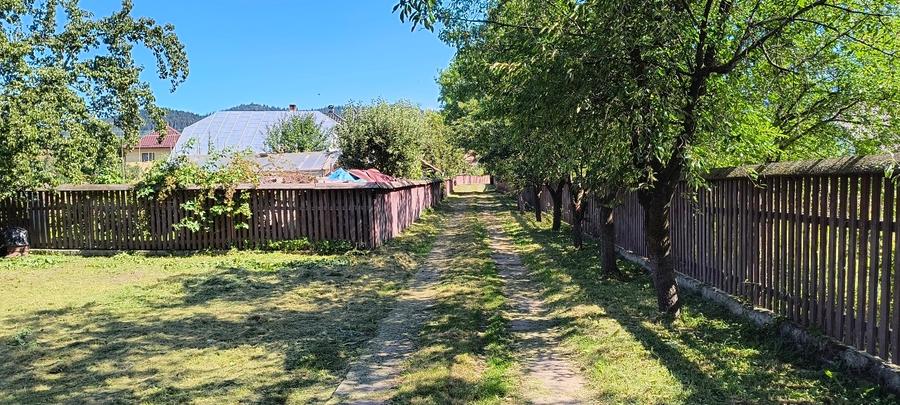 Casă individuală cu 5 camere cu Garaj în Central