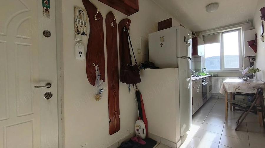 Apartament cu 2 camere semidecomandat în Gojdu