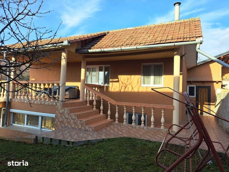 Casă cu 3 camere în Oncea