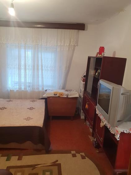 Casă individuală cu 2 camere cu Canalizare în Palazu Mare
