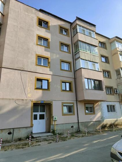 Apartament 4 camere CARACAL decomandat HCC 90 mp2 etaj 2 - 4