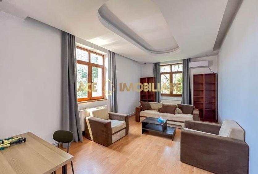 Apartament cu 2 camere decomandat, mobilat în Berceni