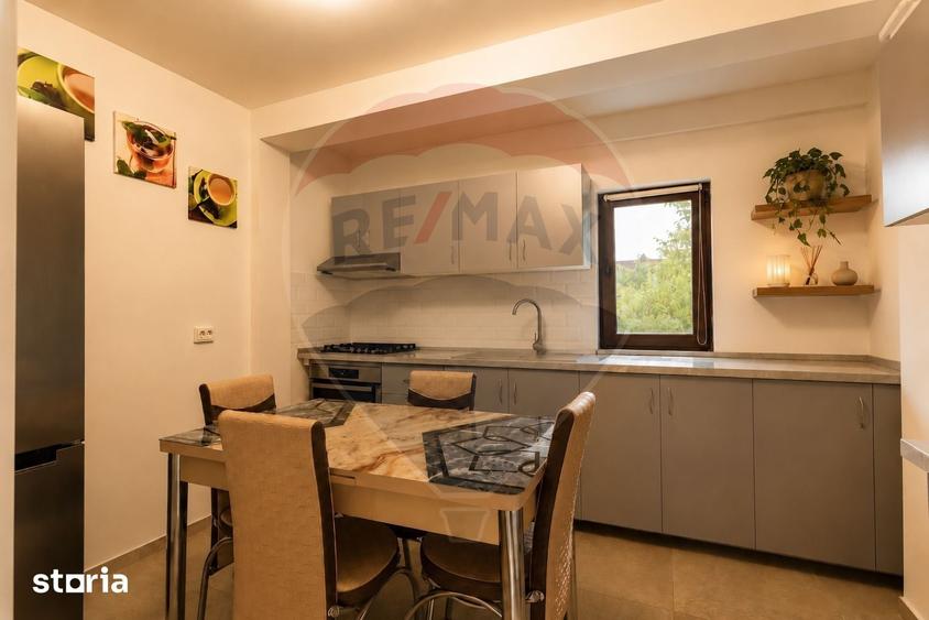 Apartament cu 3 camere decomandat în Ciurea