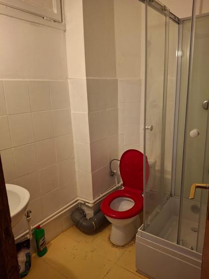 Apartament cu 2 camere semidecomandat, mobilat în Gara de Nord